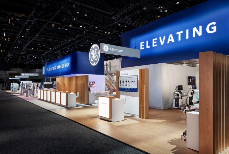 GE HealthCare exhibition stand at RSNA 2018, Chicago