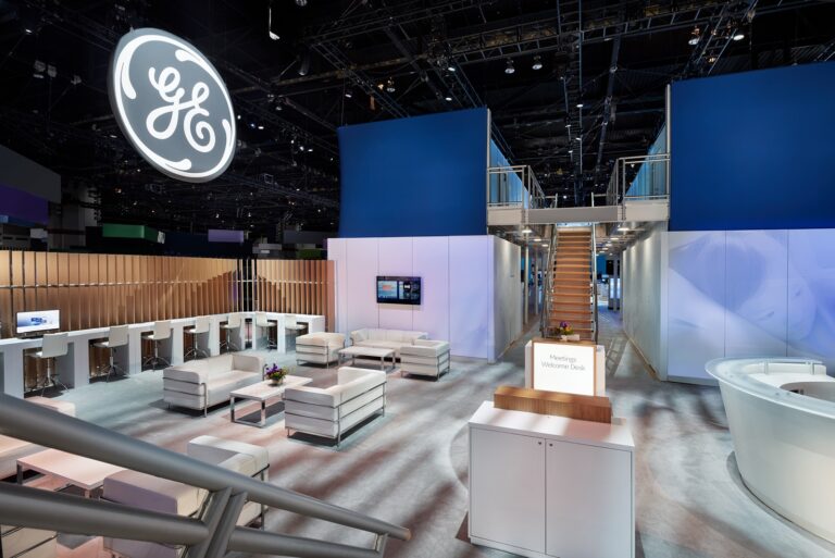 GE HealthCare exhibition stand at RSNA 2018, Chicago